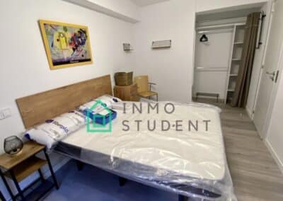Piso 4 habitaciones calle Carolinas  Ref. 183